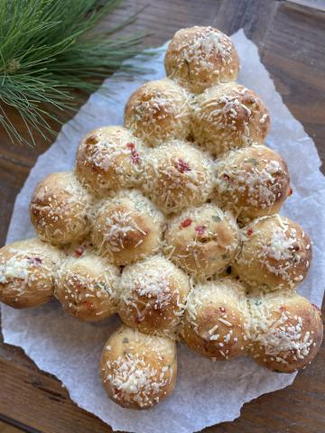 Pull Apart Tree Buns